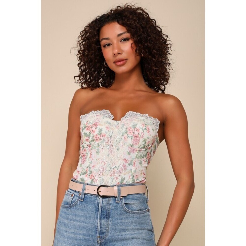 Lulus Flirtatious Flowers Cream Floral Lace Strapless Bustier Bodysuit White